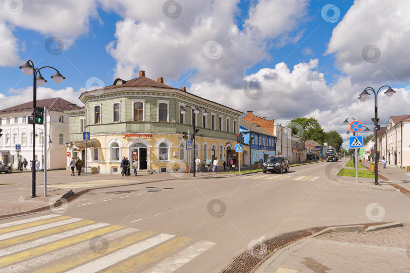 Скачать Старинный дом купцов Харинского и Щёкина в Торопце. фотосток Ozero