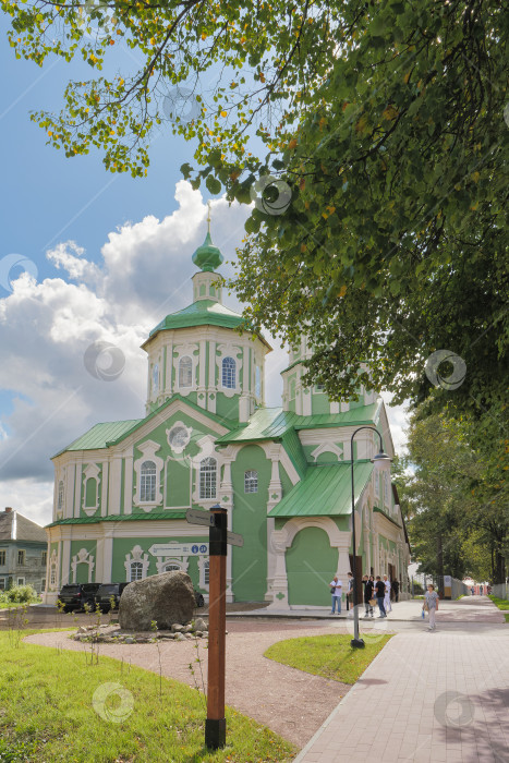 Скачать Богоявленская церковь в городе Торопец. фотосток Ozero