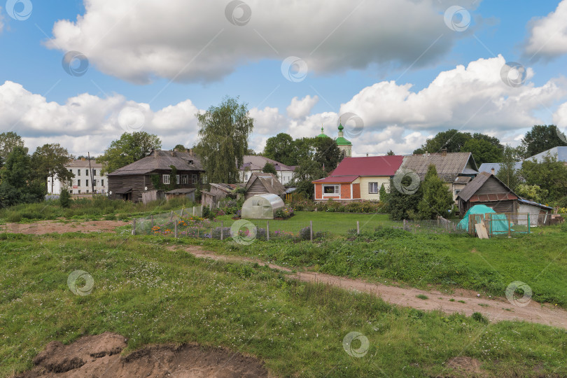 Скачать Старые дома в городе Торопец. фотосток Ozero