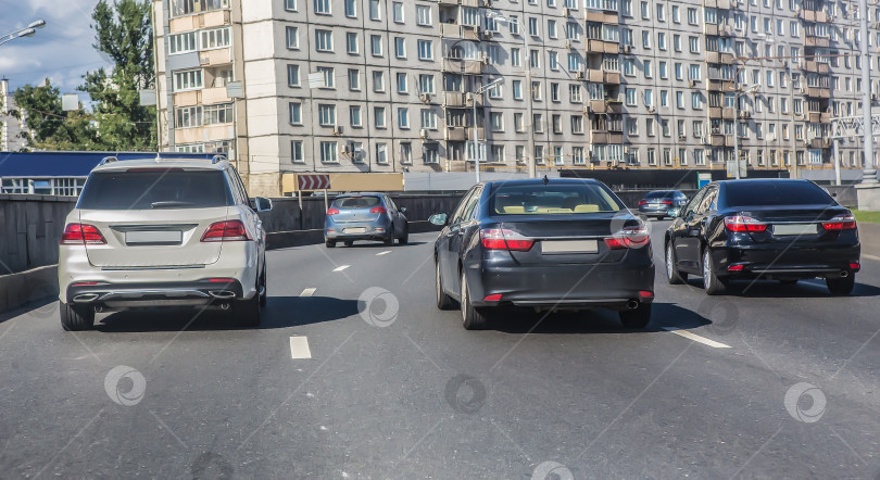 Скачать Автомобильное движение в городе фотосток Ozero