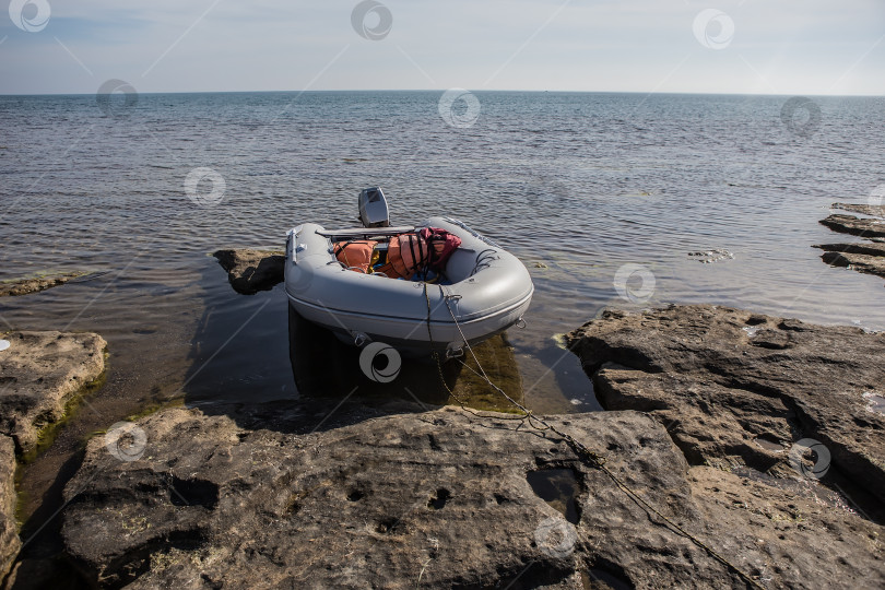 Скачать Резиновая надувная моторная лодка фотосток Ozero