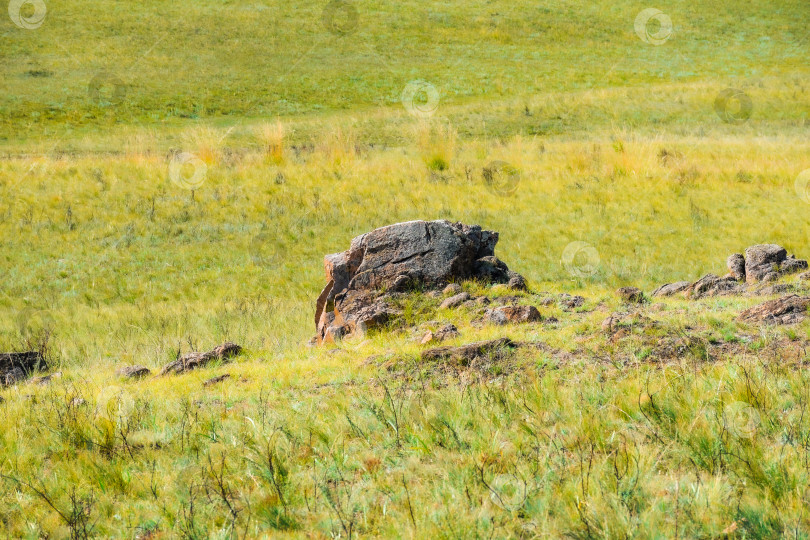 Скачать Древние горы Хакасии. Сахсыр фотосток Ozero