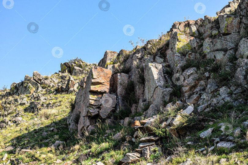 Скачать Древние горы Хакасии. Сахсыр фотосток Ozero