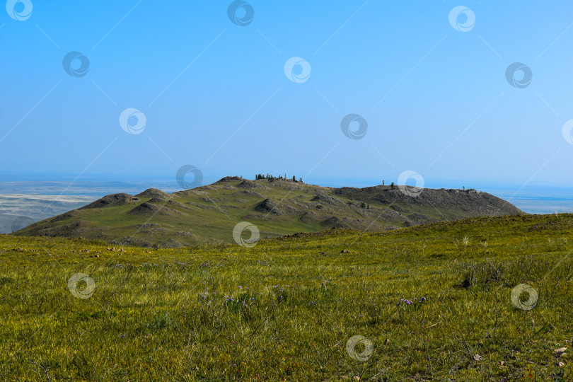 Скачать Древние горы Хакасии. Сахсыр фотосток Ozero