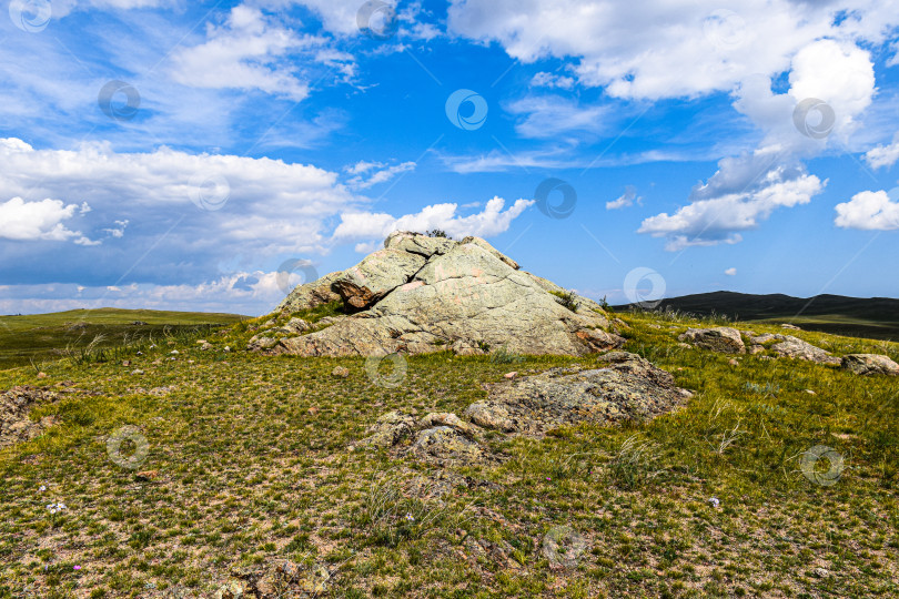 Скачать Древние горы Хакасии. Сахсыр фотосток Ozero