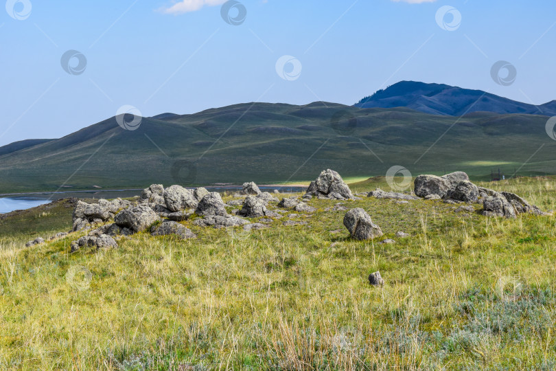 Скачать Древние горы Хакасии. Сахсыр фотосток Ozero