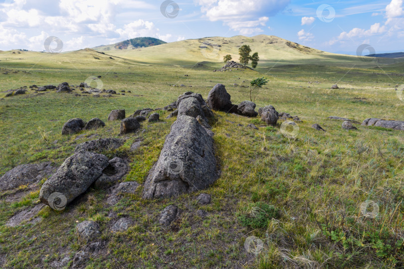 Скачать Древние горы Хакасии. Сахсыр фотосток Ozero