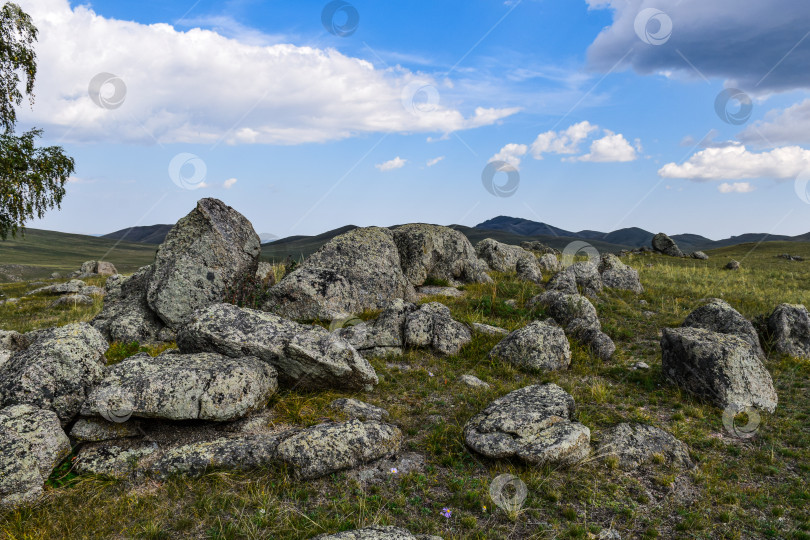 Скачать Древние горы Хакасии. Сахсыр фотосток Ozero