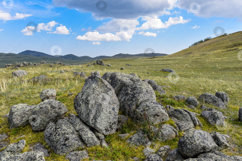 Скачать Древние горы Хакасии. Сахсыр фотосток Ozero