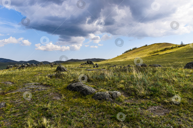 Скачать Древние горы Хакасии. Сахсыр фотосток Ozero