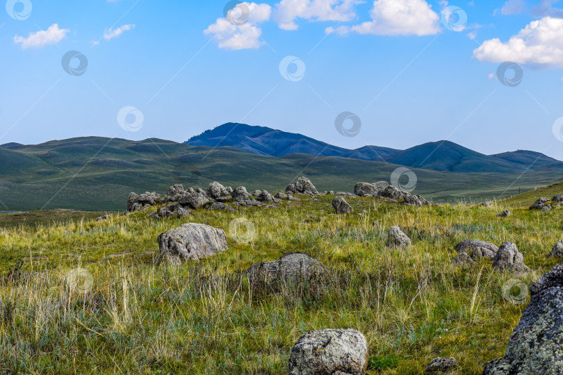 Скачать Древние горы Хакасии. Сахсыр фотосток Ozero