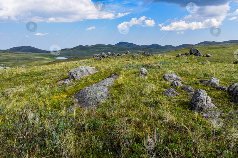 Скачать Древние горы Хакасии. Сахсыр фотосток Ozero