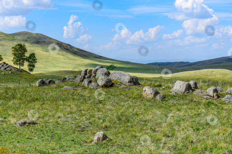 Скачать Древние горы Хакасии. Сахсыр фотосток Ozero