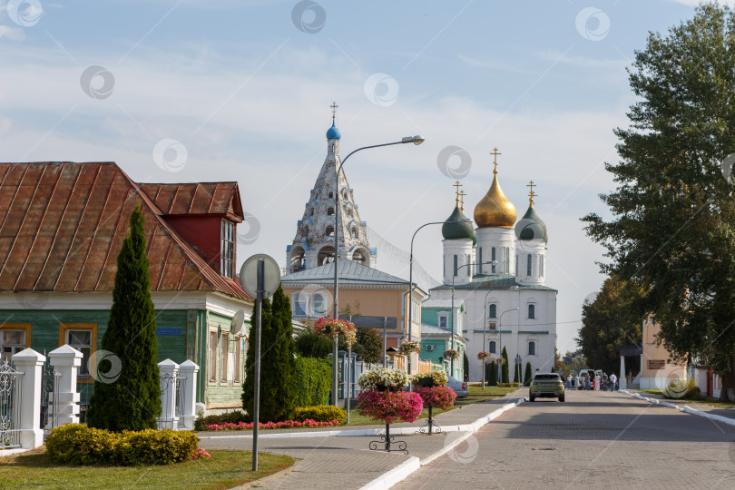 Скачать Коломна, Россия - 10 сентября 2024 года- На улицах старой Коломны фотосток Ozero