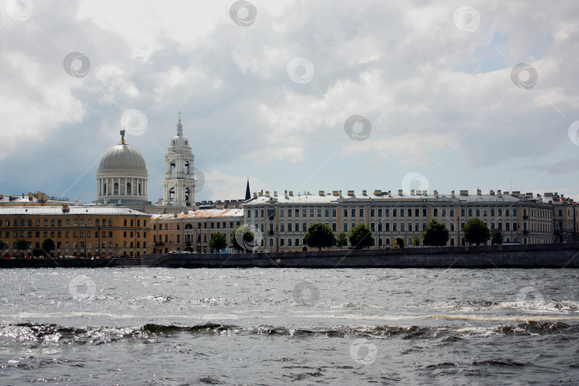 Скачать Вид на церковь фотосток Ozero