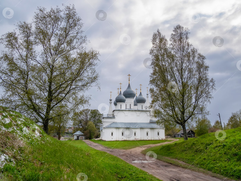 Скачать Крестовоздвиженский собор в Тутаеве Ярославская область Россия фотосток Ozero