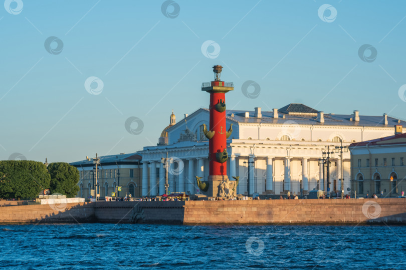 Скачать городской пейзаж Санкт-Петербурга с видом на Васильевский остров фотосток Ozero