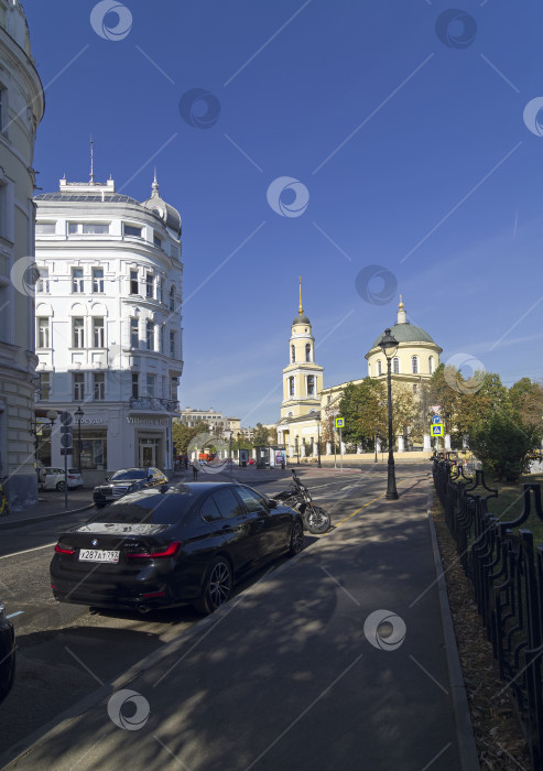 Скачать Старинная православная церковь в центре Москвы. фотосток Ozero