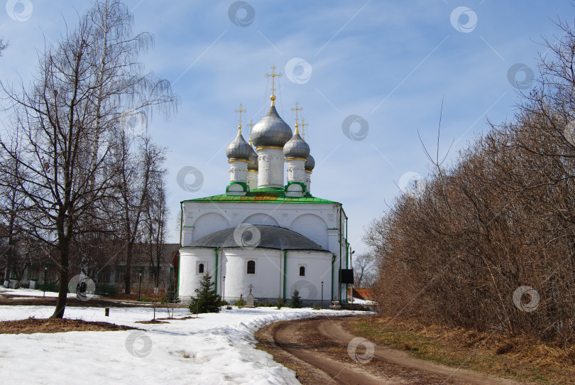 Скачать Россия, Рязань - 12.04.2013. Солотчинский монастырь фотосток Ozero