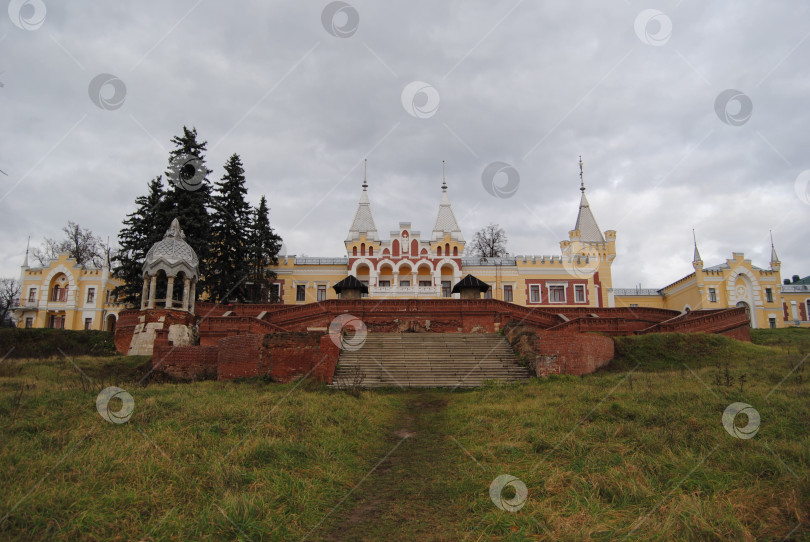 Скачать Россия, Рязань - 10.11.2013, Усадьба фон Дервиза в Кирицах. фотосток Ozero