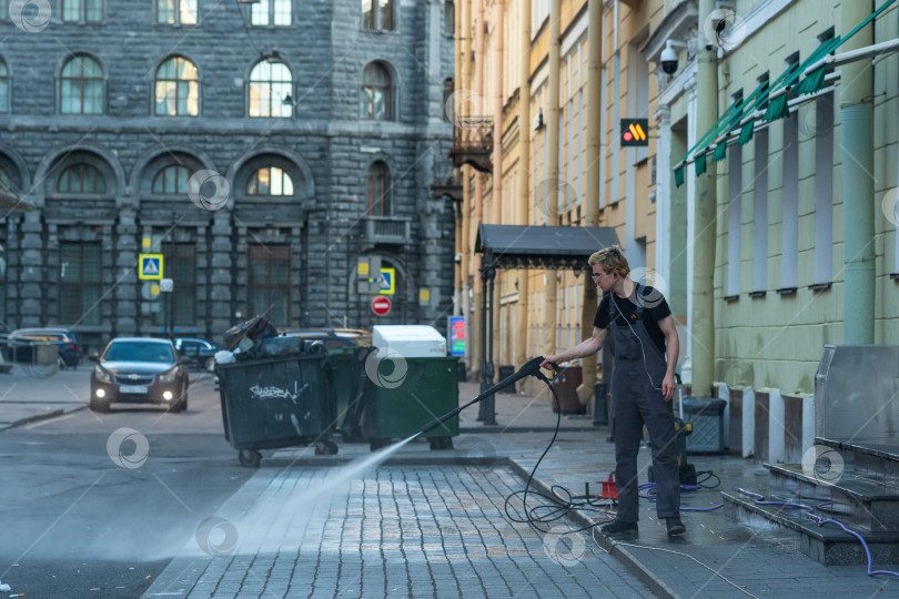 Скачать улица в историческом центре Санкт-Петербурга ранним утром фотосток Ozero