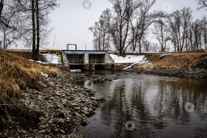 Скачать Старый шлюз фотосток Ozero