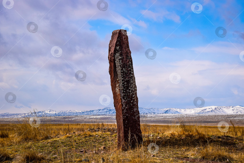 Скачать Древние менгиры Хакасии фотосток Ozero