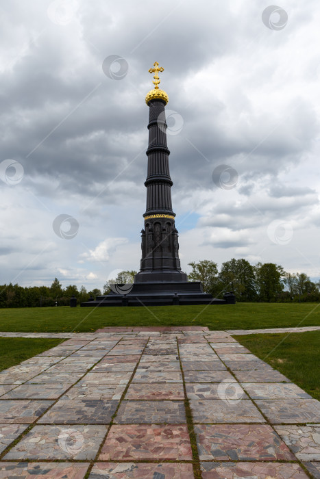 Скачать Ивановка, Россия - мая 13, 2024- Памятник-колонна Дмитрию Донскому фотосток Ozero