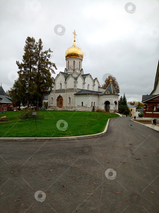 Скачать Собор Рождества Пресвятой Богородицы в Звенигороде на территории Саввино-Сторожевского монастыря фотосток Ozero