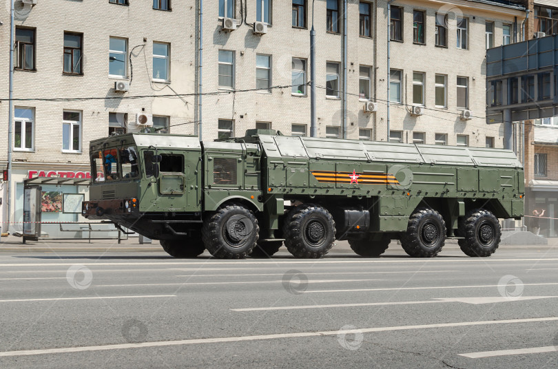 Скачать Москва, Россия - 20 июня 2020 года Военная техника Победы на улицах Москвы. фотосток Ozero