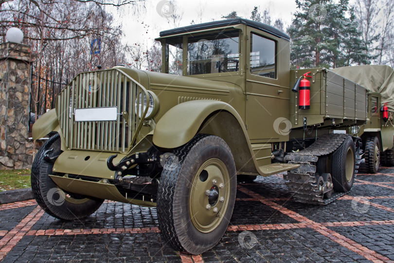 Скачать Ретро грузовик ЗиС-33 фотосток Ozero