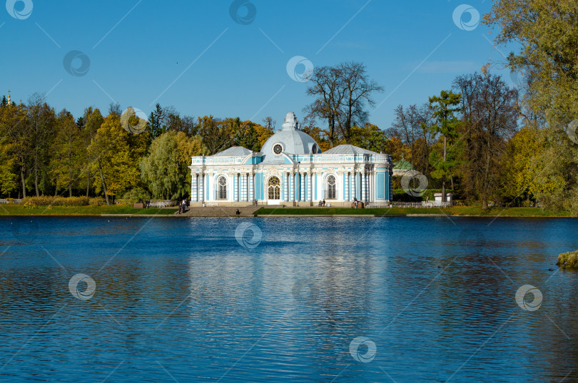 Скачать Павильон в гроте фотосток Ozero