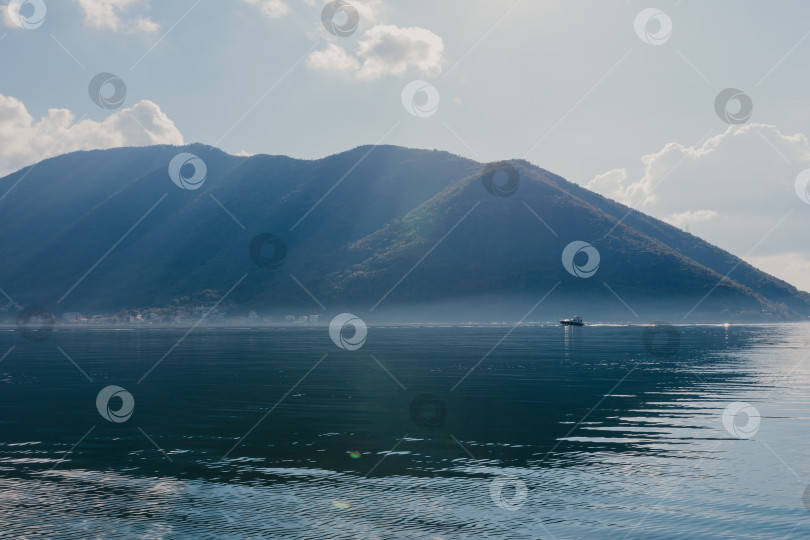 Скачать Морской пейзаж Которского залива, Черногория - Изображение  фотосток Ozero