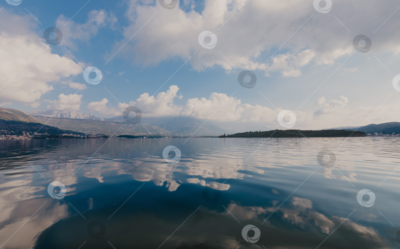 Скачать Морской пейзаж Которского залива, Черногория - Изображение  фотосток Ozero