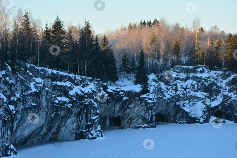 Скачать Горный парк Рускеала зимой фотосток Ozero