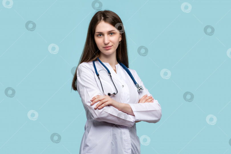 Скачать Портрет женщины-врача общей практики фотосток Ozero