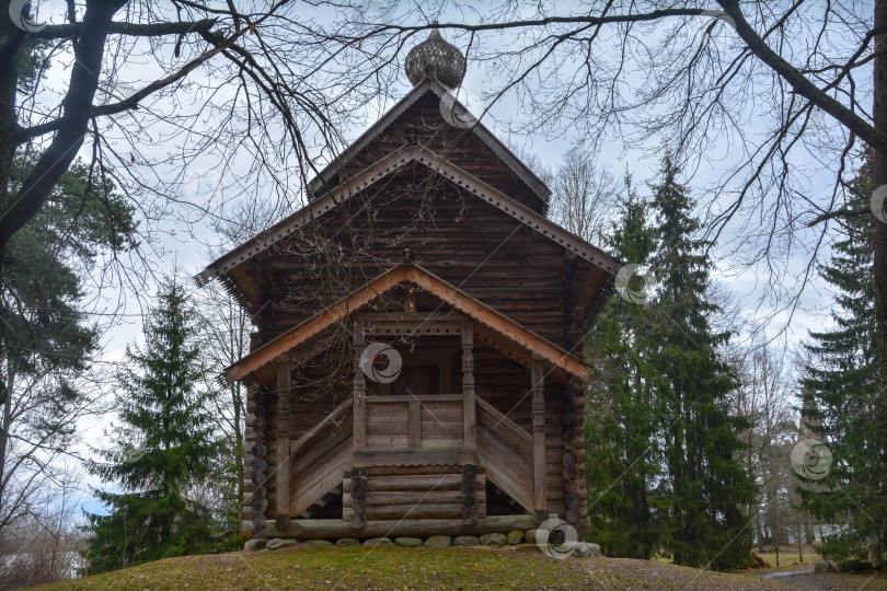 Скачать Россия, Великий Новгород - 30.04.2017. Витославлицы. фотосток Ozero