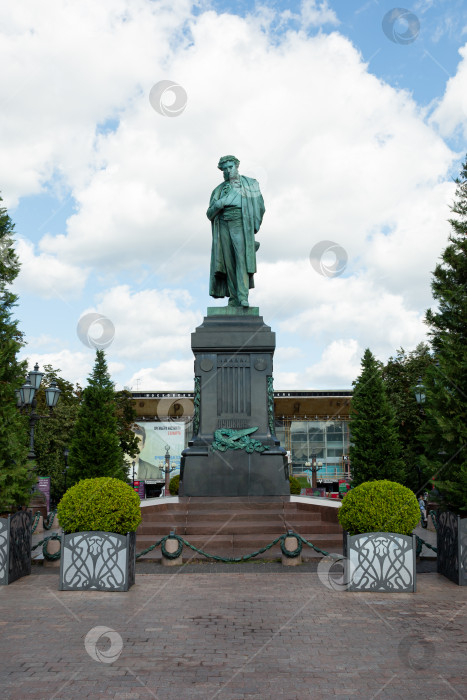 Скачать Памятник А.С. Пушкину в Москве, Пушкинская площадь, 2024 фотосток Ozero