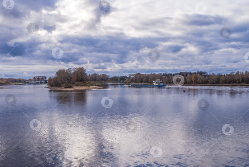 Скачать На реке фотосток Ozero