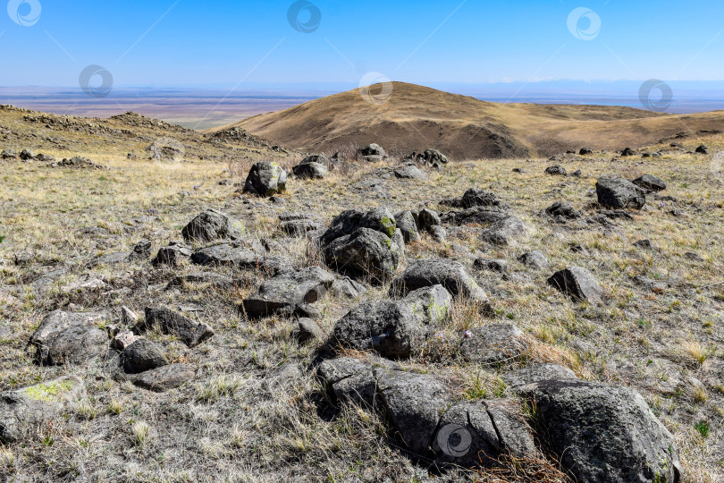 Скачать Древние горы Хакасии. Сахсыр фотосток Ozero