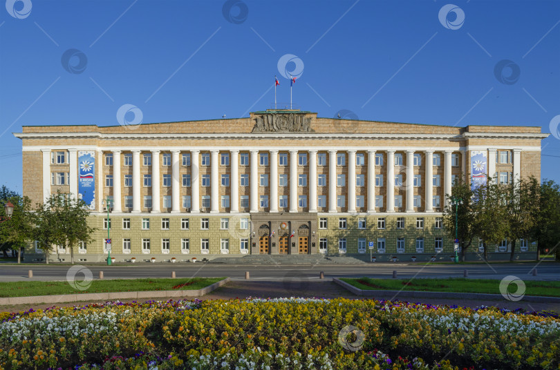 Скачать Вид на административное здание Правительства Новгородской области, фотосток Ozero