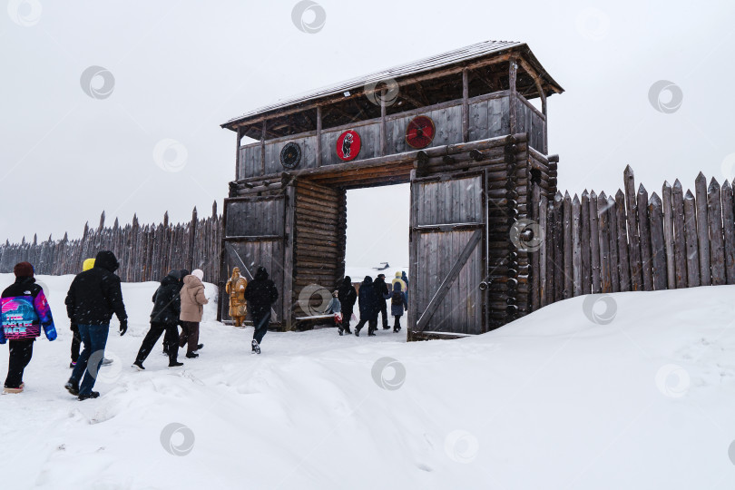 Скачать Зима в парке. Исторический парк "Бастион". Место для туристов. фотосток Ozero