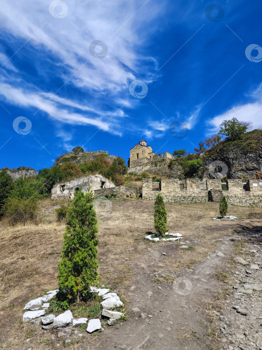 Скачать Старинный храм фотосток Ozero