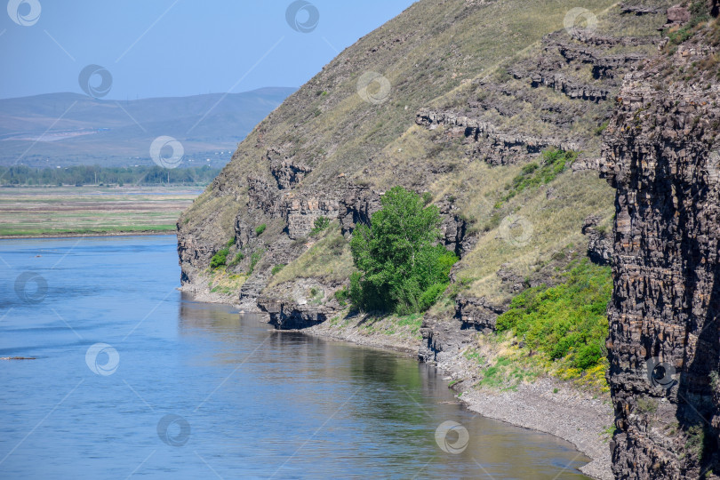 Скачать Горный берег Енисея фотосток Ozero