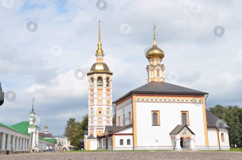 Скачать Летняя Воскресенская церковь (Церковь вознесения на Торгу, Церковь Воскресения Словущего Воскресенского прихода)- православный храм в городе Суздаль Владимирской области, входящем в Золотое кольцо России фотосток Ozero