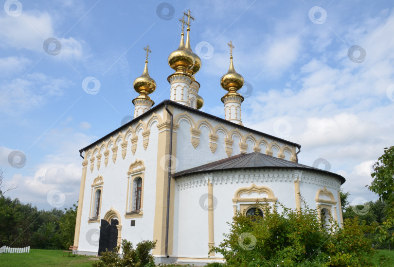 Скачать Церковь Входа Господня в Иерусалим (Входо-Иерусалимская церковь) - православный храм 18 века в городе Суздаль Владимирской области, входящем в Золотое кольцо России фотосток Ozero