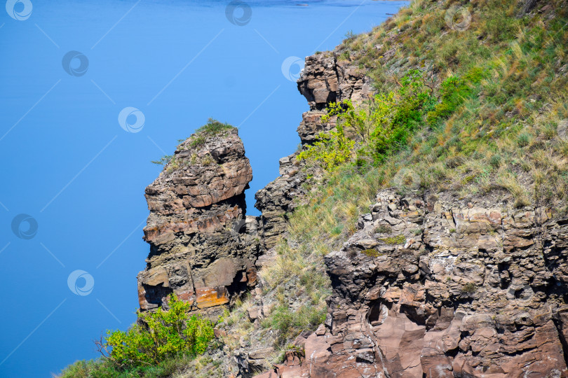 Скачать Горы на берегу Енисея фотосток Ozero