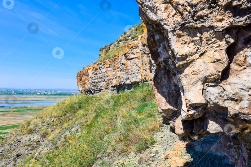 Скачать Горы на берегу Енисея, фотосток Ozero