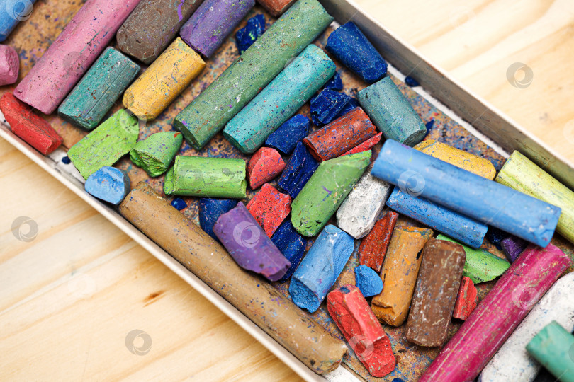 Скачать Сухая пастель набор цветных карандашей фотосток Ozero