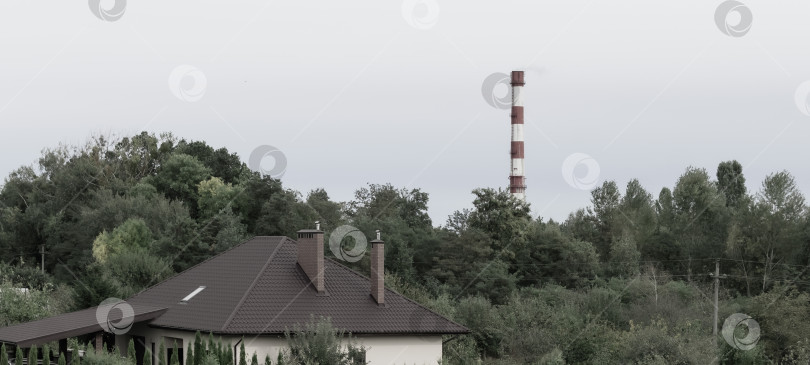 Скачать Фрагмент частного жилого дома за городом фотосток Ozero